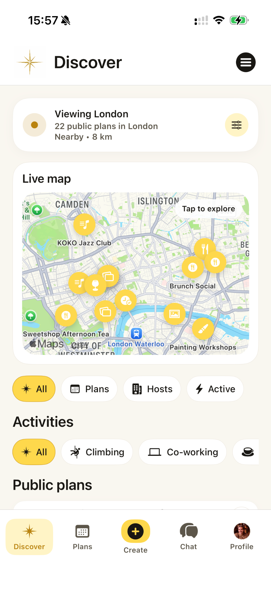 Vamio Discover screen showing live plans and map